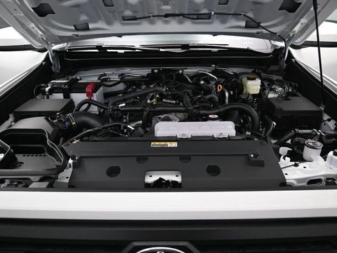 New 2026 Toyota Tacoma SR5 RWD image 15