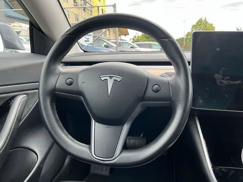 Used 2018 Tesla Model 3 Long Range AWD/4WD image 18