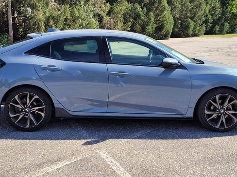 Used 2019 Honda Civic Sport image 7