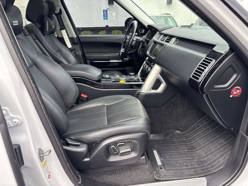 Used 2015 Land Rover Range Rover Supercharged image 16