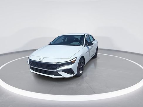 New 2026 Hyundai Elantra Sport FWD image 4
