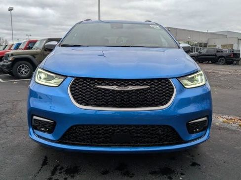 New 2026 Chrysler Pacifica Pinnacle image 7