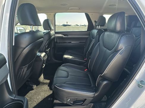 Used 2025 Hyundai Palisade SEL FWD image 33