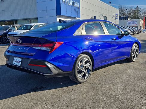 Used 2025 Hyundai Elantra Sport image 29