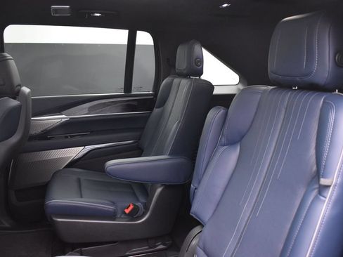 New 2026 Cadillac Escalade IQ Sport 2 w/ LPO, ONYX Package AWD/4WD image 26