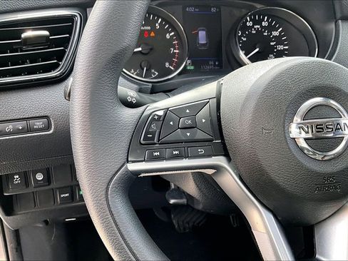 Used 2019 Nissan Rogue S FWD image 20