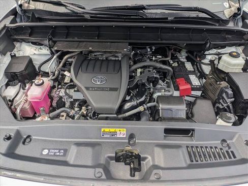 Used 2023 Toyota Highlander XLE FWD image 20