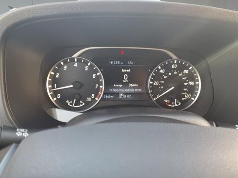 Used 2024 Nissan Frontier SL image 17