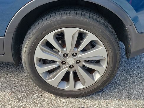 Used 2019 Buick Encore Preferred image 5