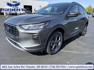 Used 2023 Ford Escape ST-Line w/ Tech Pack #1 video 1