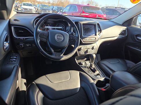 Certified 2020 Jeep Cherokee Trailhawk w/ Comfort/Convenience Group image 8