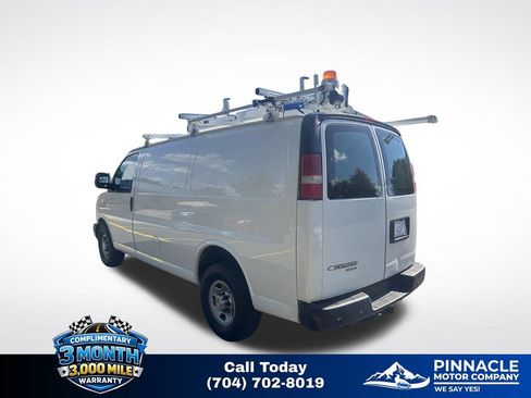 Used 2015 Chevrolet Express 2500 RWD image 7