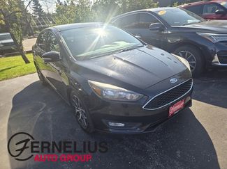 Used 2017 Ford Focus SEL image 1