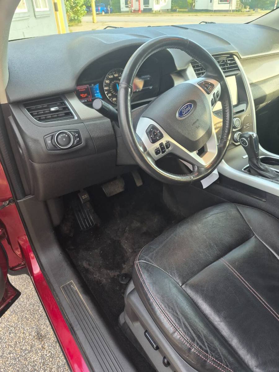 Used 2013 Ford Edge SEL AWD/4WD image 11