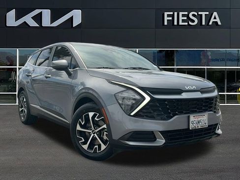 Used 2023 Kia Sportage EX FWD image 1