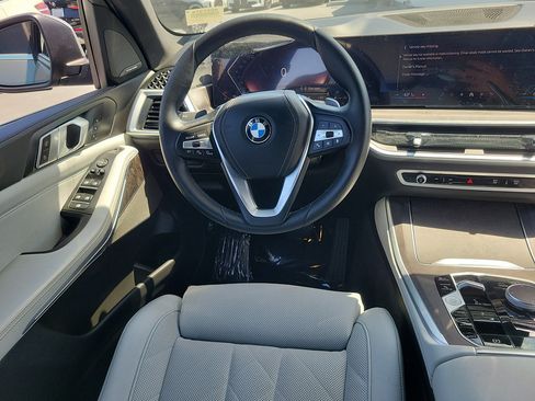 Used 2024 BMW X5 sDrive40i w/ Parking Assistance Package RWD image 12
