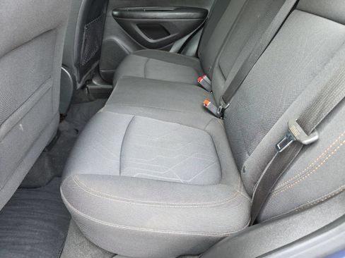Used 2018 Chevrolet Trax LT AWD/4WD image 20