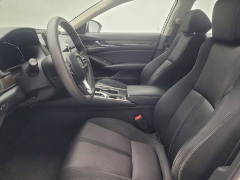 Used 2018 Honda Accord EX image 17