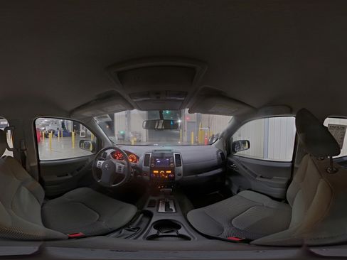 Used 2017 Nissan Frontier SV w/ SV Value Truck Package image 10