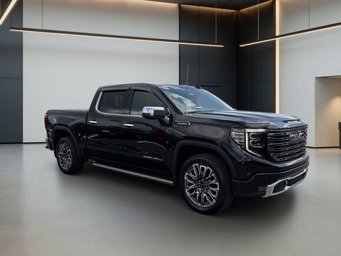 Certified 2023 GMC Sierra 1500 Denali Ultimate AWD/4WD image 9