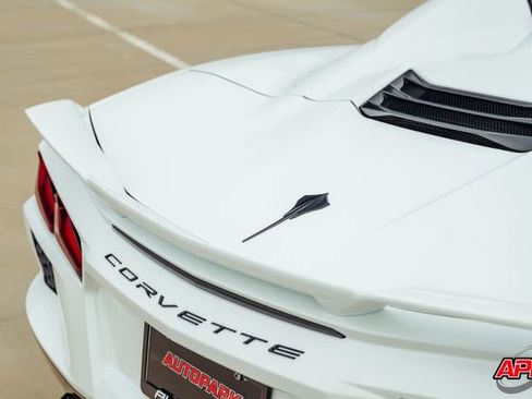 Used 2023 Chevrolet Corvette Stingray Preferred Conv w/ Z51 Performance Package RWD image 35