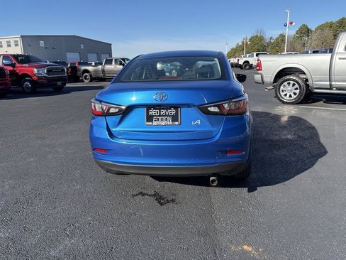 Used 2017 Toyota Yaris iA image 4