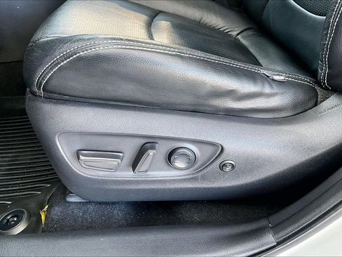 Used 2020 Toyota RAV4 XLE image 33