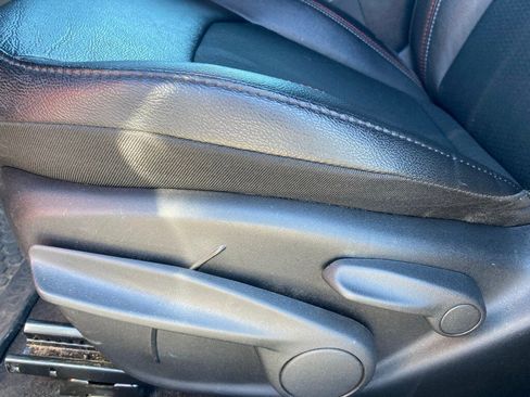 Used 2025 Jeep Compass Trailhawk image 11