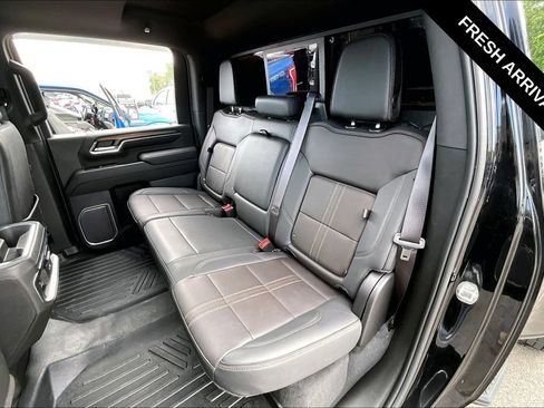 Used 2024 Chevrolet Silverado 3500 High Country w/ High Country Premium Package AWD/4WD image 6