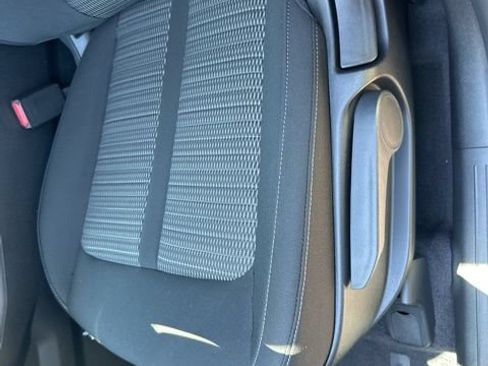 New 2026 Kia Sorento LX FWD image 32