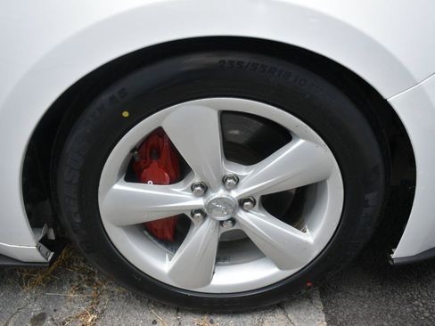 Used 2019 Ford Mustang GT Premium w/ Equipment Group 401A RWD image 33