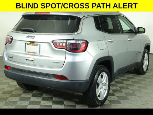 Used 2022 Jeep Compass Latitude w/ Convenience Group AWD/4WD image 10