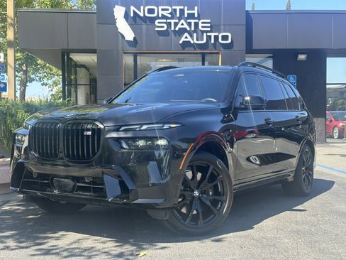 Used 2023 BMW X7 M60i w/ M Sport Professional Package image 2