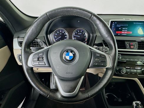 Used 2021 BMW X1 sDrive28i w/ Premium Package image 11