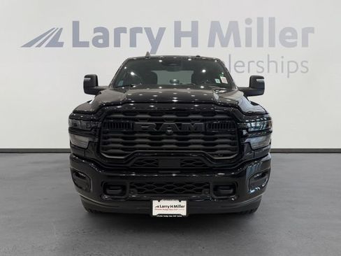 New 2026 RAM 2500 Big Horn AWD/4WD image 8