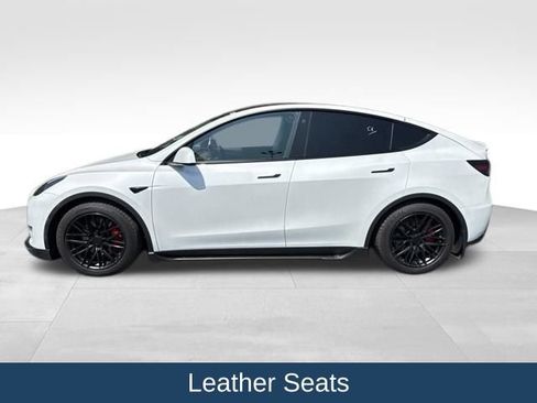 Used 2022 Tesla Model Y Performance AWD/4WD image 5