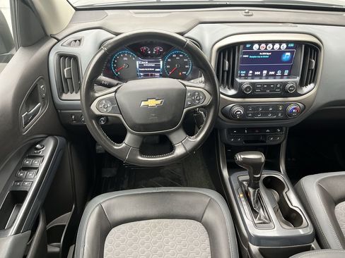 Used 2018 Chevrolet Colorado Z71 image 12