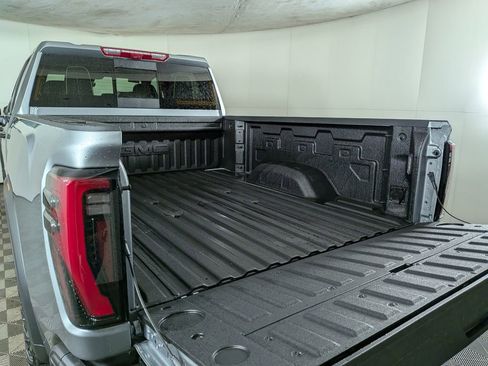 New 2026 GMC Sierra 2500 AT4X w/ AT4X AEV Edition AWD/4WD image 9