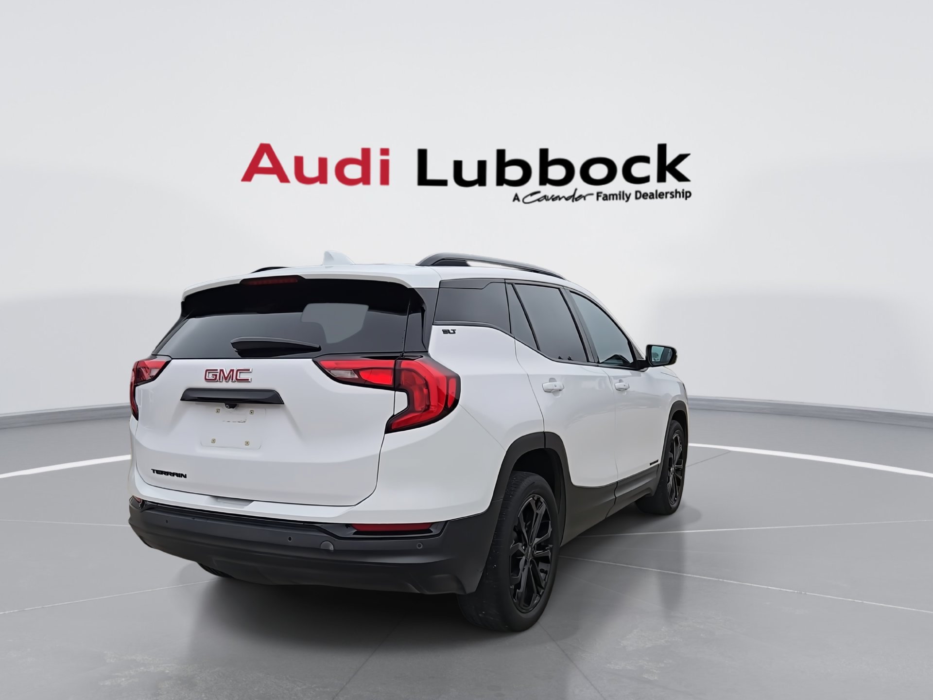 Used 2021 GMC Terrain SLT w/ Elevation Edition FWD image 8