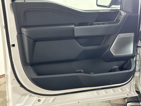 Used 2022 Ford F150 Lariat w/ Equipment Group 502A High image 13