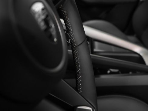 New 2025 Porsche Macan Turbo Electric image 41