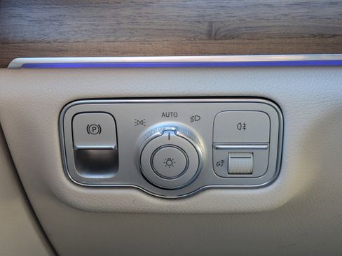 Certified 2024 Mercedes-Benz GLE 350 4MATIC image 27