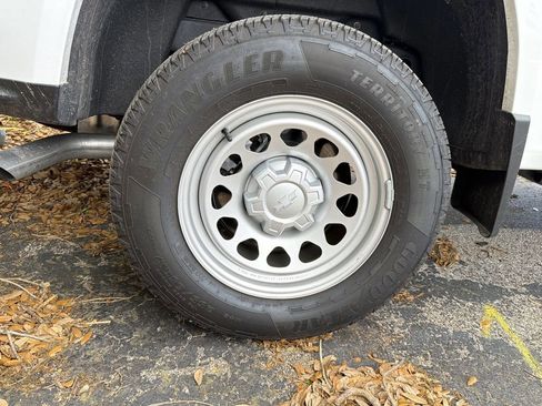 Certified 2025 Chevrolet Colorado W/T w/ WT Convenience Package II image 6