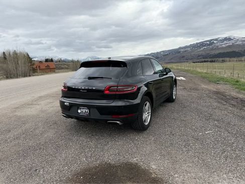 Used 2018 Porsche Macan AWD/4WD image 10