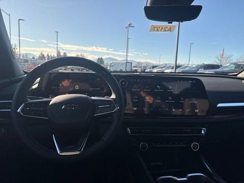 New 2026 Chevrolet Traverse Z71 w/ Enhanced Driving Package image 12