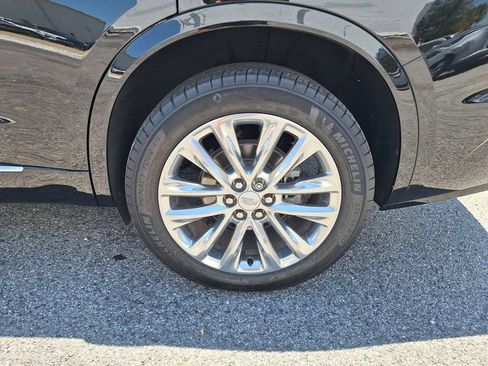Used 2024 Cadillac XT6 Premium Luxury w/ Technology Package AWD/4WD image 30