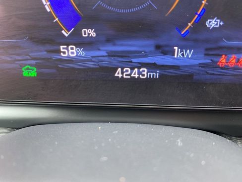 New 2025 Chevrolet Silverado EV LT image 27