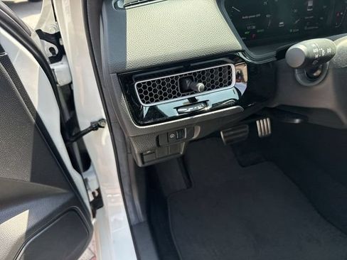 Certified 2025 Honda Civic Sport image 12
