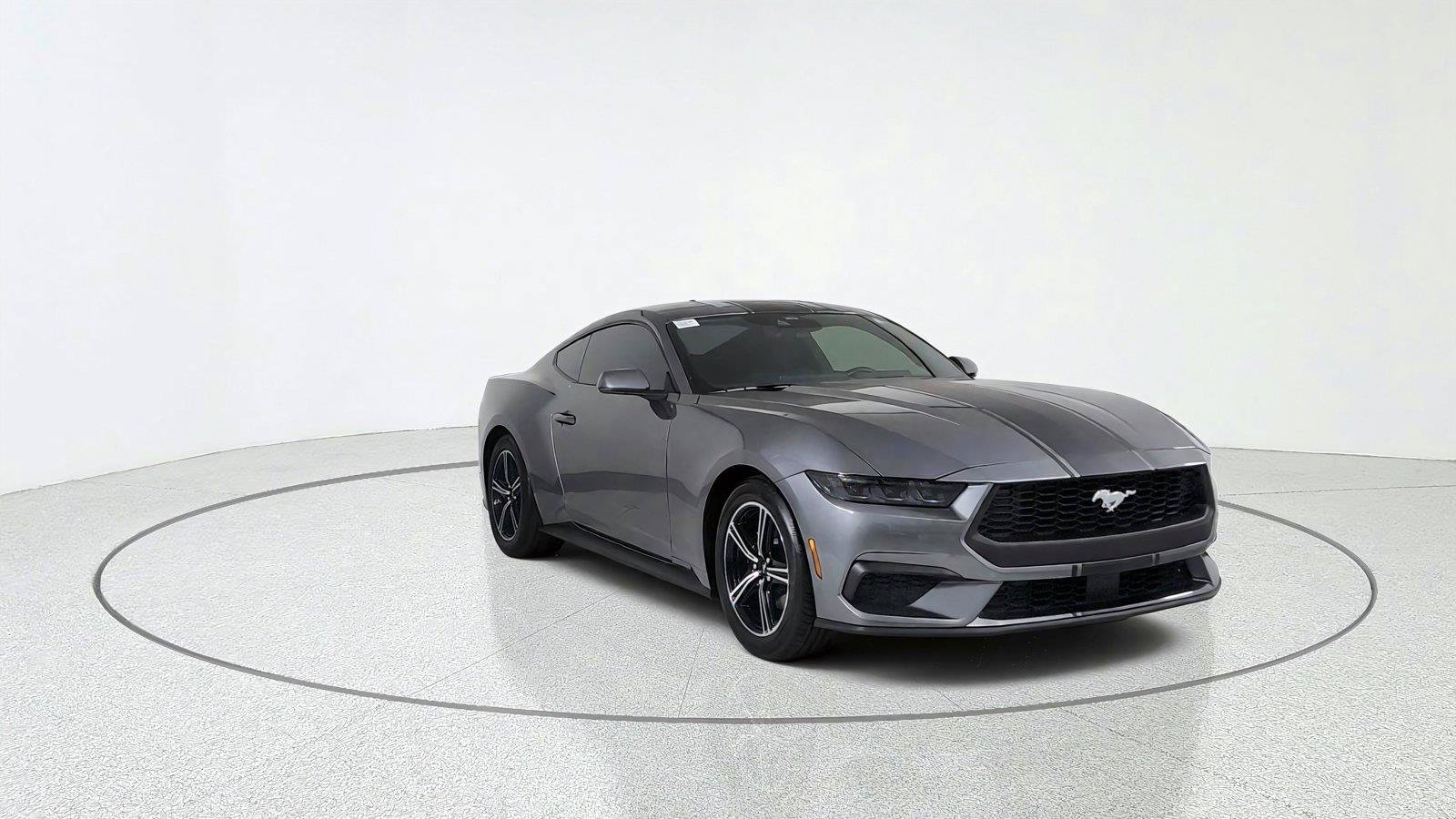 Used 2025 Ford Mustang Coupe RWD image 1