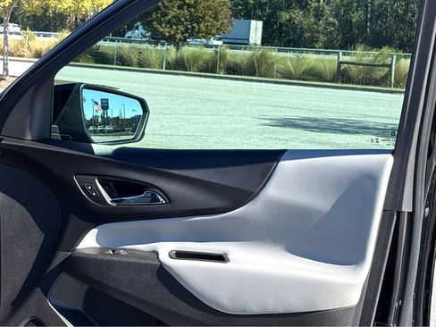 New 2024 Chevrolet Equinox LS w/ Driver Confidence II Package image 19